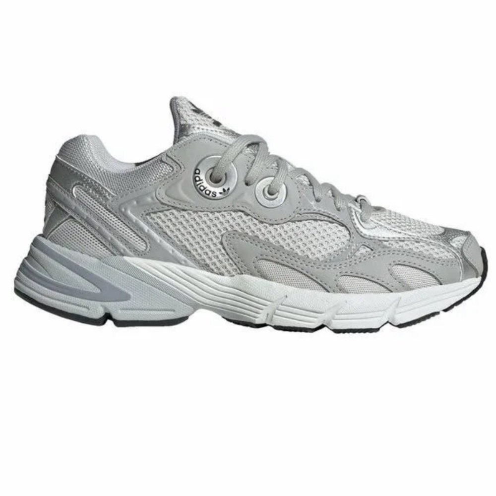 NWT Adidas Astir Tennis Shoes